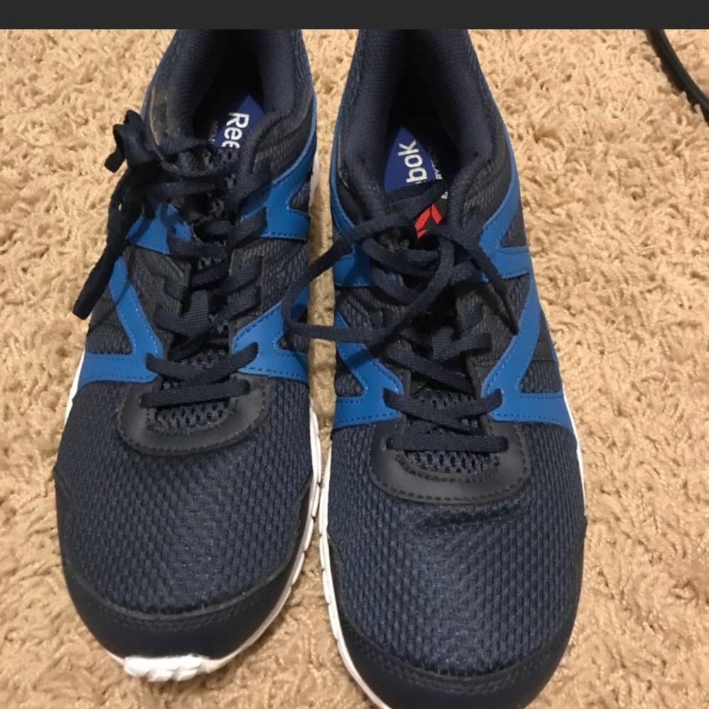Men’s Reebok size 8